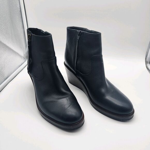 Clarks Ladies Clarkdale 2 Zip Ankle Boots Black Leather 7.5 - Picture 1 of 11